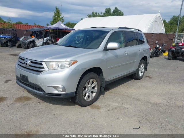 2012 Toyota Highlander V6 მანქანა იყიდება აუქციონზე, vin: 5TDBK3EH7CS151891, აუქციონის ნომერი: 12677048