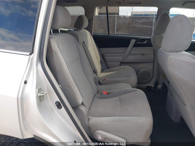 2012 Toyota Highlander V6 მანქანა იყიდება აუქციონზე, vin: 5TDBK3EH7CS151891, აუქციონის ნომერი: 12677048