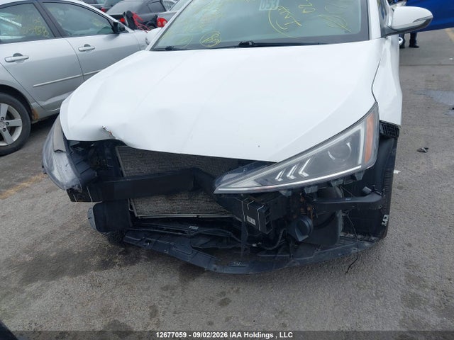 2020 Hyundai Elantra Luxury მანქანა იყიდება აუქციონზე, vin: KMHD84LF2LU921937, აუქციონის ნომერი: 12677059