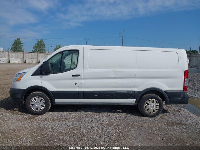 Ford Transit T-150 2018 1FTYE1YM8JKB00029 Image 14