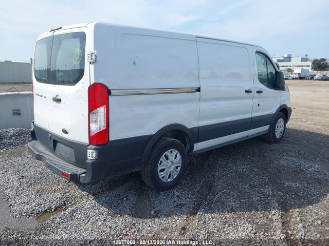 Ford Transit T-150 2018 1FTYE1YM8JKB00029 Image 4