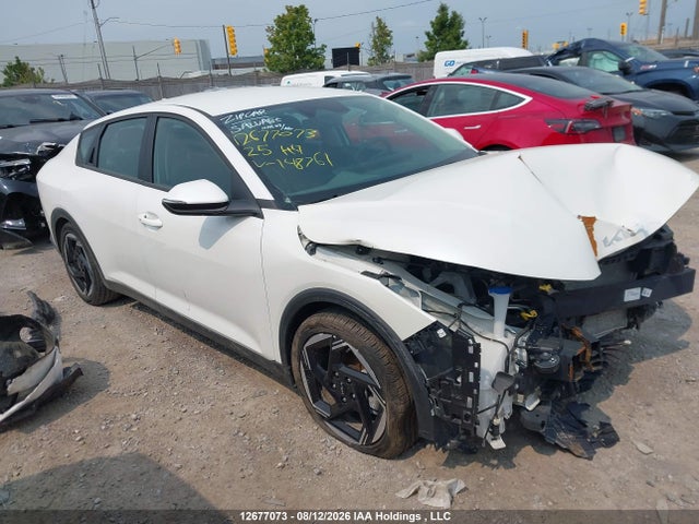 2025 Kia K4 Ex მანქანა იყიდება აუქციონზე, vin: 3KPFU4DEXSE148761, აუქციონის ნომერი: 12677073