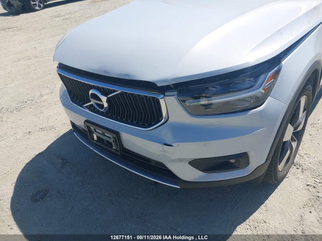 2020 Volvo Xc40 T4 Momentum მანქანა იყიდება აუქციონზე, vin: YV4AC2UK1L2268466, აუქციონის ნომერი: 12677151