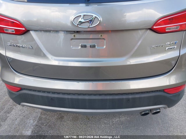 5XYZUDLA5FG241627 Hyundai Santa Fe Sport 2.0t Se