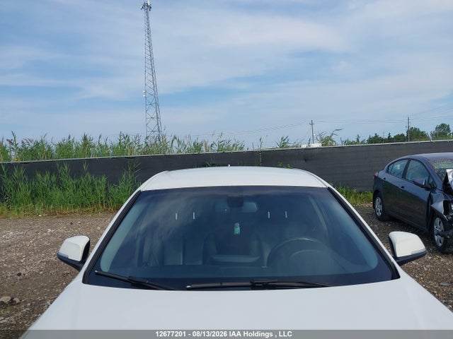 BMW 320i Xdrive 2014 WBA3C3C55EF985393 Image 17