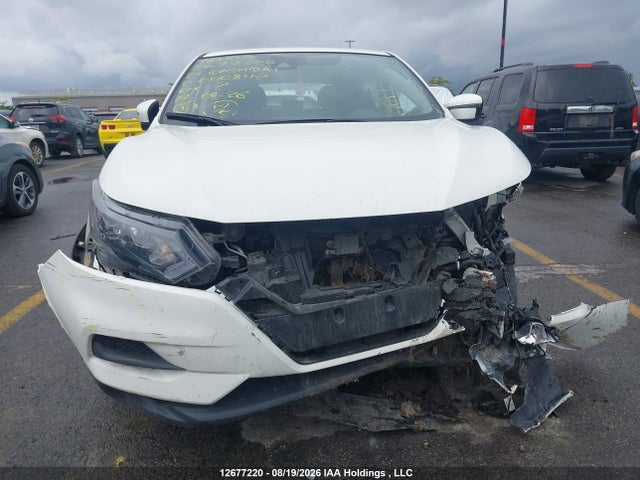 JN1BJ1AV2PW000842 Nissan Qashqai S