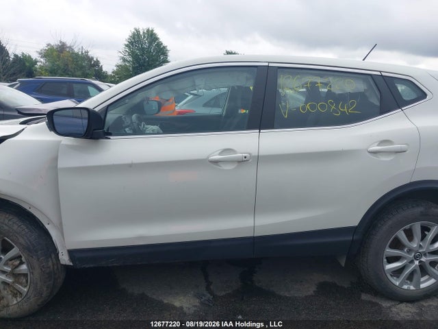 JN1BJ1AV2PW000842 Nissan Qashqai S