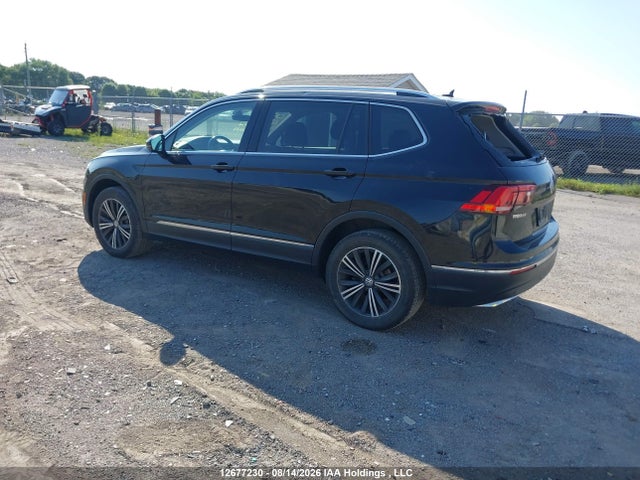 2018 Volkswagen Tiguan Sel Premium მანქანა იყიდება აუქციონზე, vin: 3VV4B7AX8JM006922, აუქციონის ნომერი: 12677230