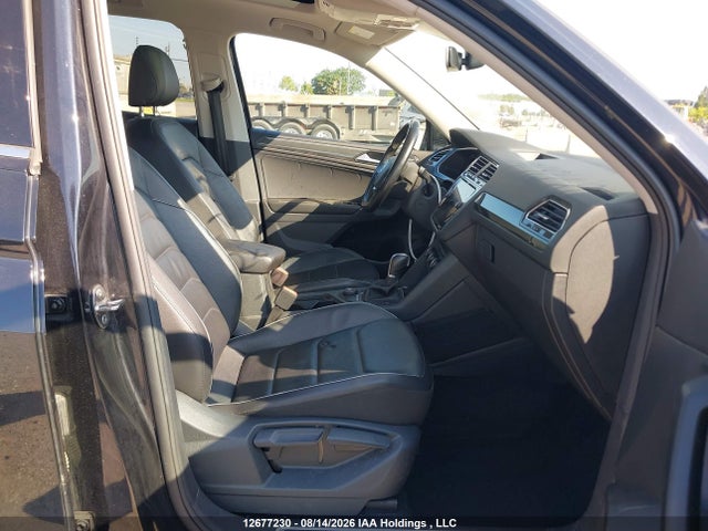 2018 Volkswagen Tiguan Sel Premium მანქანა იყიდება აუქციონზე, vin: 3VV4B7AX8JM006922, აუქციონის ნომერი: 12677230