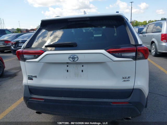 12677255 :رقم المزاد ، 2T3R1RFV9MC231767 vin ، 2021 Toyota Rav4 مزاد بيع