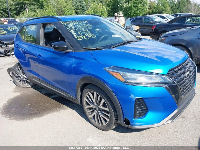 12677269 :رقم المزاد ، 3N1CP5DV5NL515570 vin ، 2022 Nissan Kicks Sr مزاد بيع