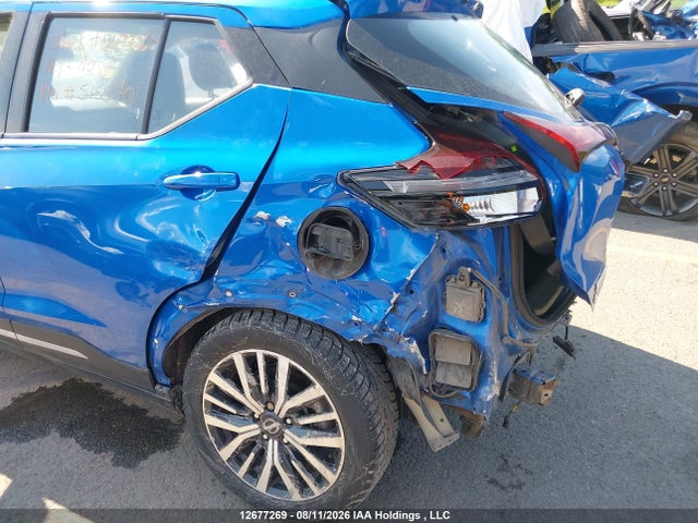 12677269 :رقم المزاد ، 3N1CP5DV5NL515570 vin ، 2022 Nissan Kicks Sr مزاد بيع
