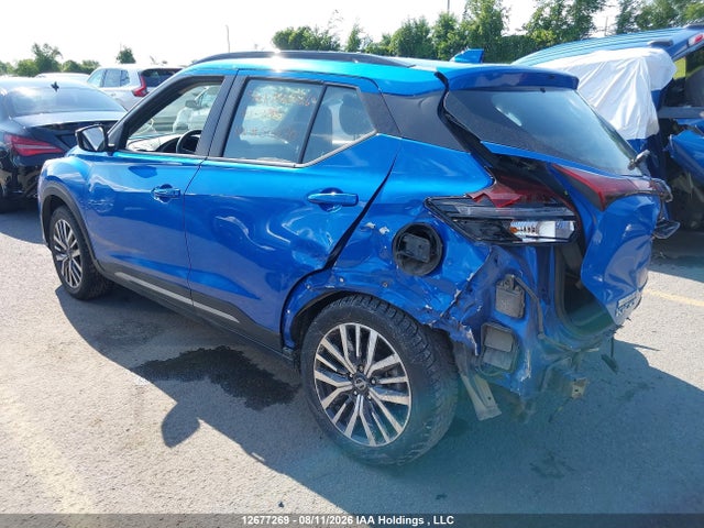 12677269 :رقم المزاد ، 3N1CP5DV5NL515570 vin ، 2022 Nissan Kicks Sr مزاد بيع
