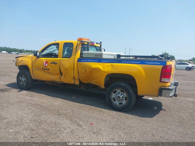 12677345 :رقم المزاد ، 1GT21ZCG1DZ211762 vin ، 2013 Gmc Sierra C2500 Heavy Duty مزاد بيع