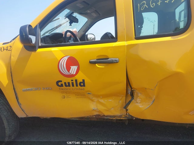 12677345 :رقم المزاد ، 1GT21ZCG1DZ211762 vin ، 2013 Gmc Sierra C2500 Heavy Duty مزاد بيع