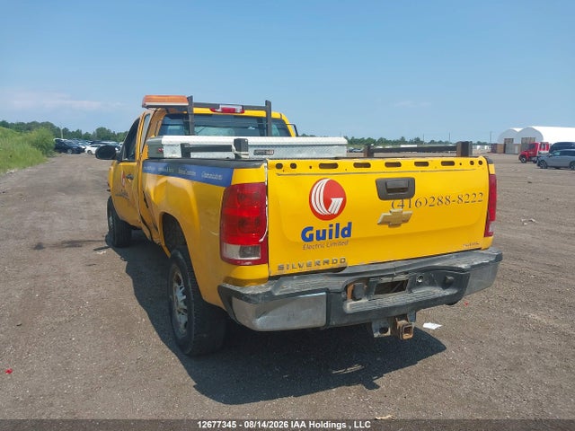 12677345 :رقم المزاد ، 1GT21ZCG1DZ211762 vin ، 2013 Gmc Sierra C2500 Heavy Duty مزاد بيع