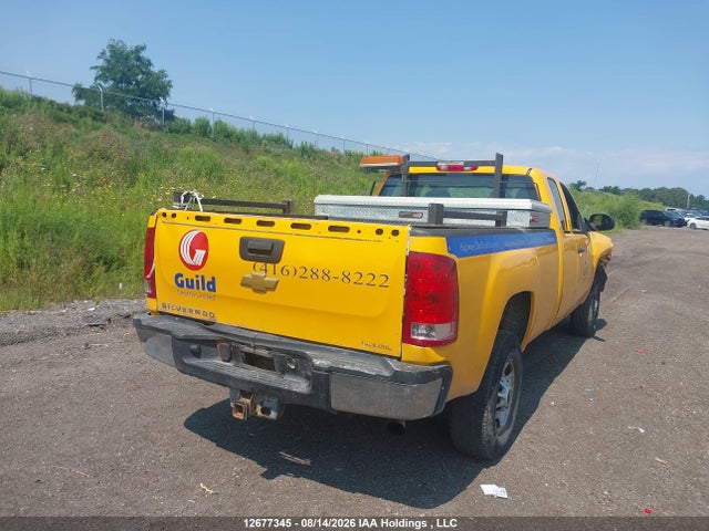 12677345 :رقم المزاد ، 1GT21ZCG1DZ211762 vin ، 2013 Gmc Sierra C2500 Heavy Duty مزاد بيع