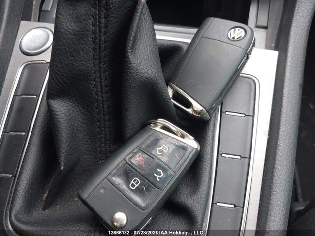 Продажа на аукционе авто 2016 Volkswagen Golf 1.8 Tsi Comfortline/1.8 Tsi Highline/1.8 Tsi Trendline, vin: 3VW117AU2GM014529, номер лота: 12666182