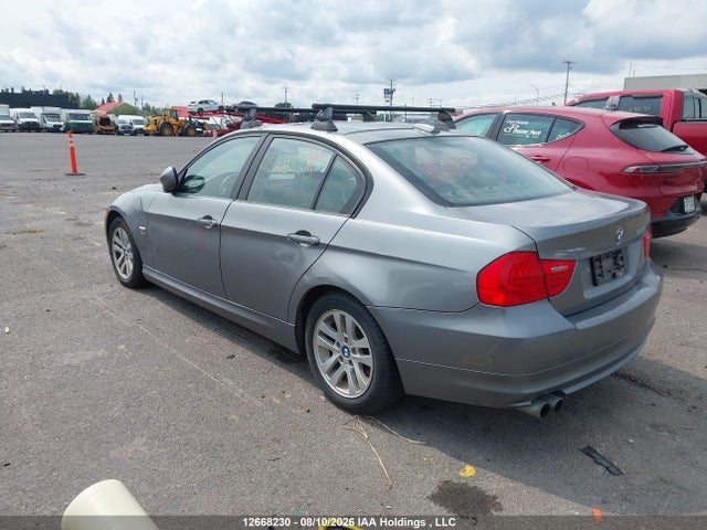 12668230 :رقم المزاد ، WBAPK7G50BNN58551 vin ، 2011 Bmw 3 Series مزاد بيع