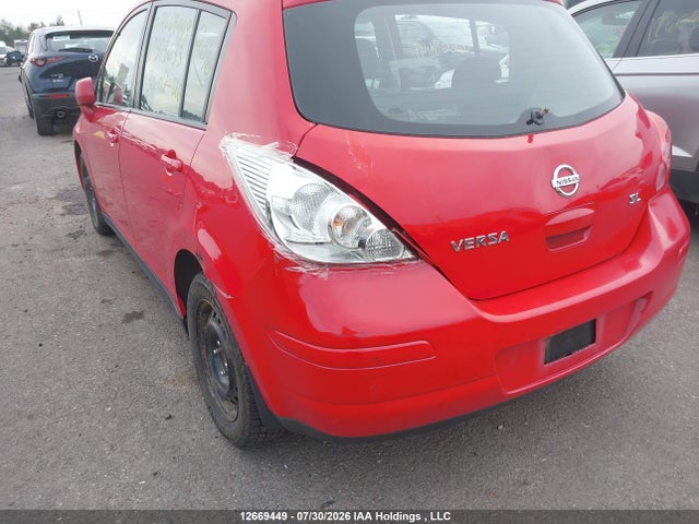 2010 Nissan Versa 1.8s მანქანა იყიდება აუქციონზე, vin: 3N1BC1CP7AL375633, აუქციონის ნომერი: 12669449