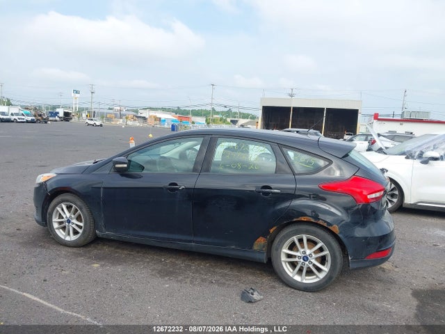 Ford FOCUS SE 2015 1FADP3K29FL257782 Image 13