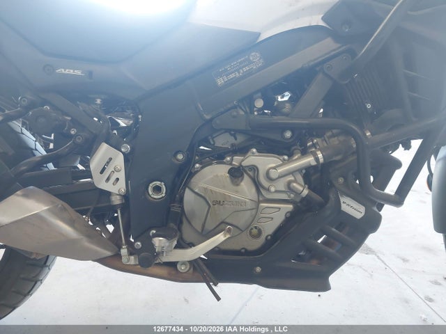 Suzuki Dl650 A/x 2017 JS1C733B8H2100560 Image 8
