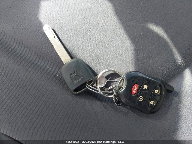 2010 Honda Fit Dx-a მანქანა იყიდება აუქციონზე, vin: JHMGE8H34AS800141, აუქციონის ნომერი: 12641022