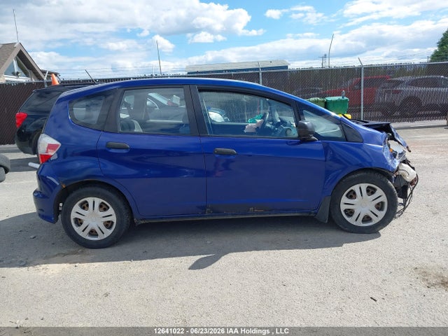 2010 Honda Fit Dx-a მანქანა იყიდება აუქციონზე, vin: JHMGE8H34AS800141, აუქციონის ნომერი: 12641022