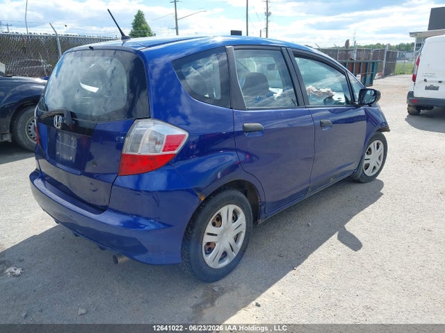 2010 Honda Fit Dx-a მანქანა იყიდება აუქციონზე, vin: JHMGE8H34AS800141, აუქციონის ნომერი: 12641022