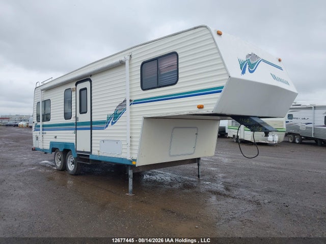 12677445 :رقم المزاد ، 2T9T5T254V1976359 vin ، 1997 Okanagan Okanagan مزاد بيع