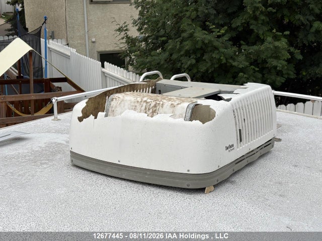 12677445 :رقم المزاد ، 2T9T5T254V1976359 vin ، 1997 Okanagan Okanagan مزاد بيع