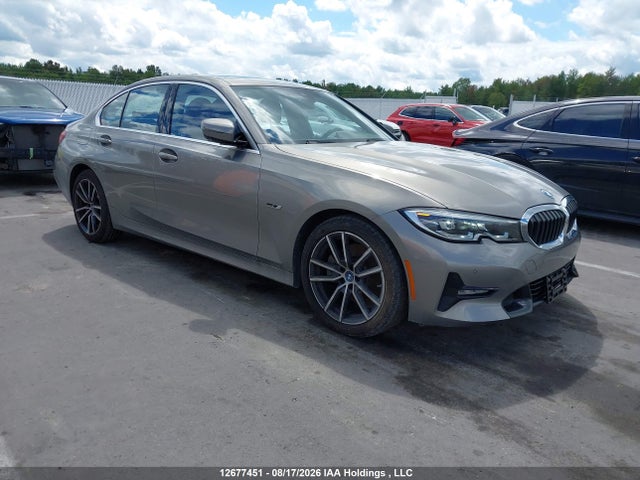 BMW 330e Xdrive 2022 WBA5P9C06NFN11795 zdjęcie główne