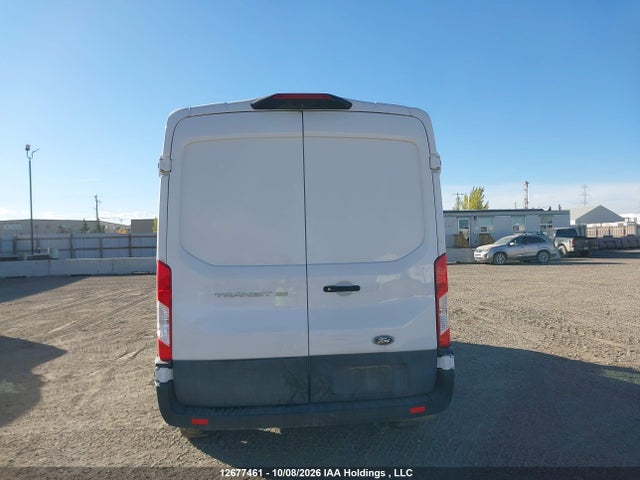 12677461 :رقم المزاد ، 1FTYE1C80NKA15847 vin ، 2022 Ford Transit-150 Cargo مزاد بيع