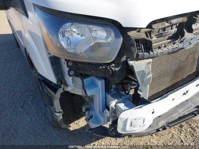 12677461 :رقم المزاد ، 1FTYE1C80NKA15847 vin ، 2022 Ford Transit-150 Cargo مزاد بيع