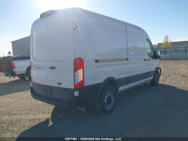 12677461 :رقم المزاد ، 1FTYE1C80NKA15847 vin ، 2022 Ford Transit-150 Cargo مزاد بيع