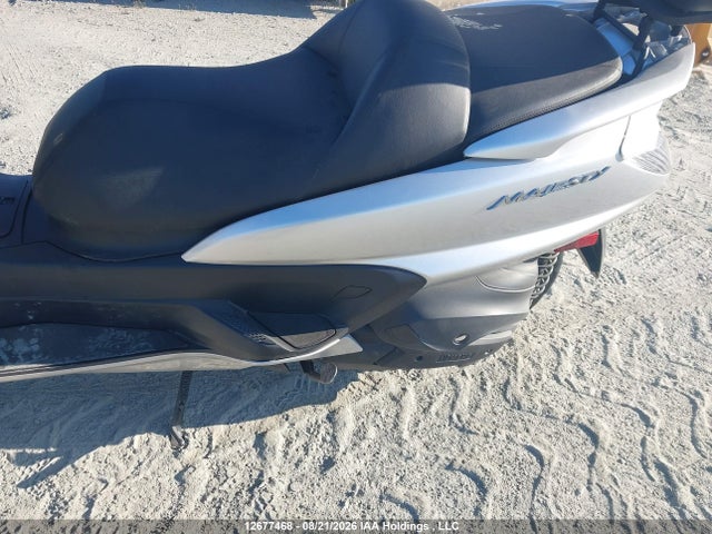 Yamaha YP400 2015 JYASH03N5FA000874 Image 9