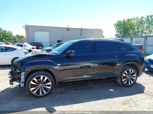 Продаж на аукціоні авто 2021 Volkswagen Atlas Cross Sport 2.0 Tsi Execline, vin: 1V2FC2CA3MC209172, номер лоту: 12636103