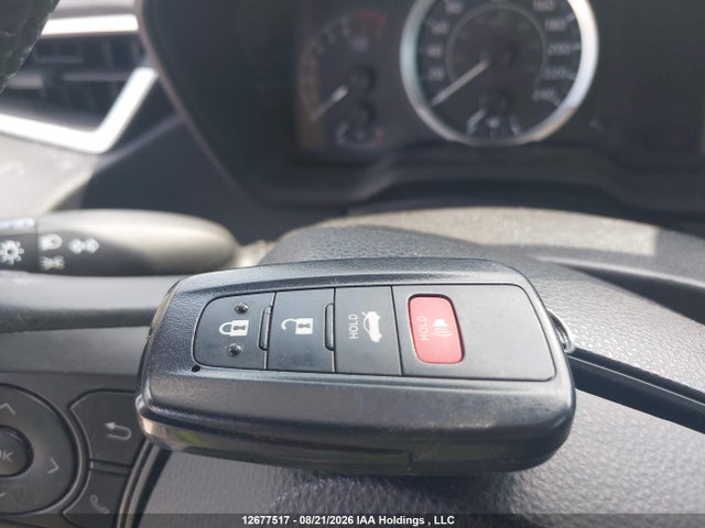 5YFBPRBE6LP017977 Toyota COROLLA LE