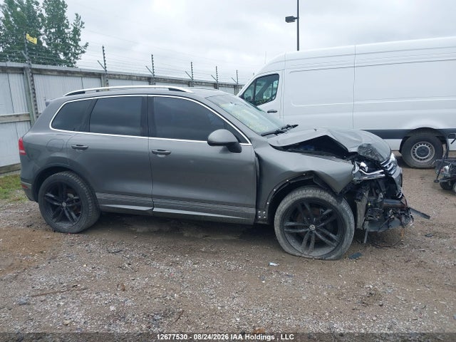 Продаж на аукціоні авто 2015 Volkswagen Touareg Tdi, vin: WVGDP9BP0FD006213, номер лоту: 12677530