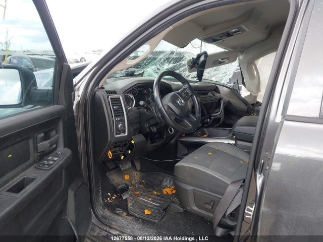 12677558 :رقم المزاد ، 3C6RR7KT7MG693655 vin ، 2021 Ram 1500 Classic Tradesman مزاد بيع