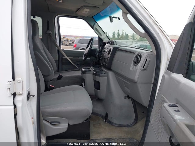 12677574 :رقم المزاد ، 1FBNE3BL7BDA75617 vin ، 2011 Ford Econoline E350 Super Duty Wagon مزاد بيع