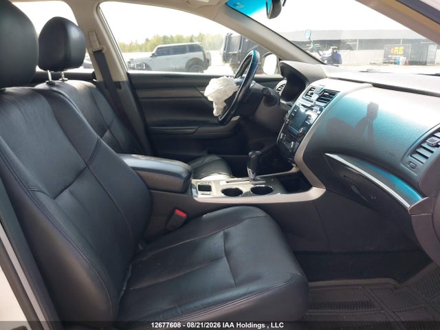 2013 Nissan Altima 2.5/2.5 S/2.5 Sl/2.5 Sv მანქანა იყიდება აუქციონზე, vin: 1N4AL3AP0DN570667, აუქციონის ნომერი: 12677608