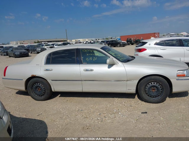 Продаж на аукціоні авто 2004 Lincoln Town Car Ultimate, vin: 1LNHM83W94Y646873, номер лоту: 12677637