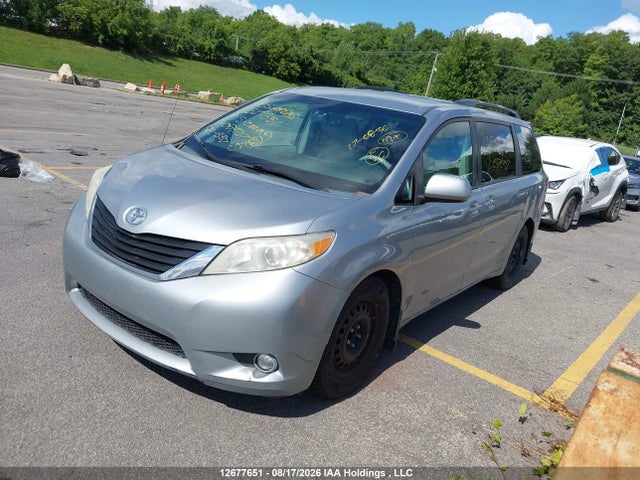 2011 Toyota Sienna Le მანქანა იყიდება აუქციონზე, vin: 5TDKK3DC7BS054727, აუქციონის ნომერი: 12677651