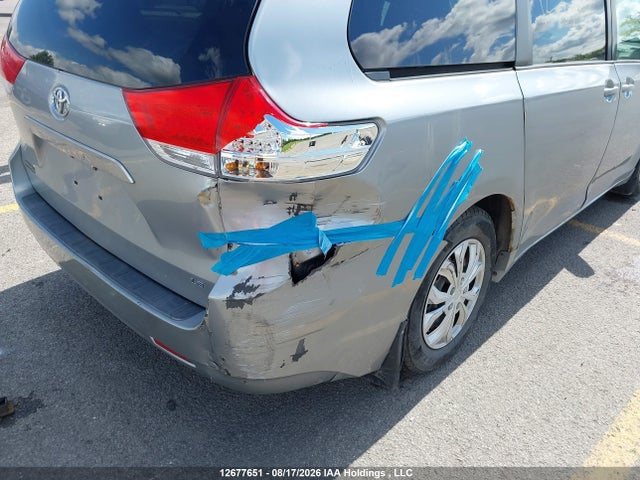 2011 Toyota Sienna Le მანქანა იყიდება აუქციონზე, vin: 5TDKK3DC7BS054727, აუქციონის ნომერი: 12677651