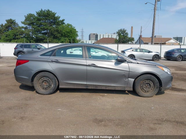 Продажа на аукционе авто 2013 Hyundai Sonata Gls, vin: 5NPEB4AC2DH569795, номер лота: 12677652