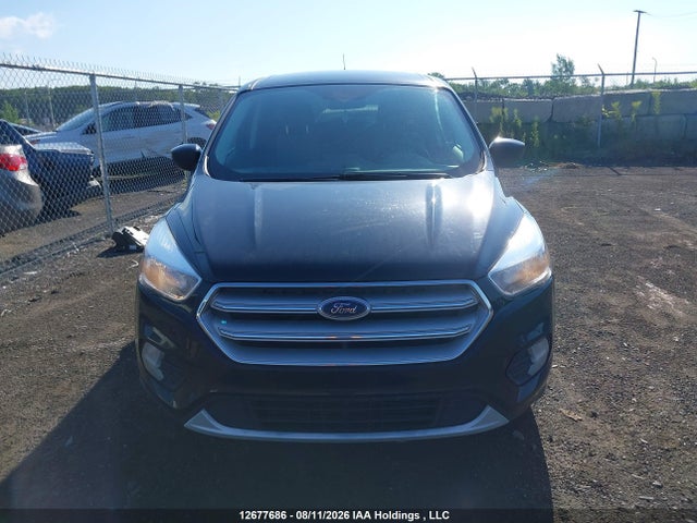 Продаж на аукціоні авто 2019 Ford Escape Se, vin: 1FMCU9GD5KUC58570, номер лоту: 12677686
