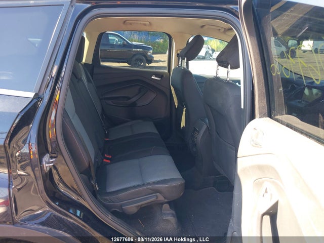 Продаж на аукціоні авто 2019 Ford Escape Se, vin: 1FMCU9GD5KUC58570, номер лоту: 12677686