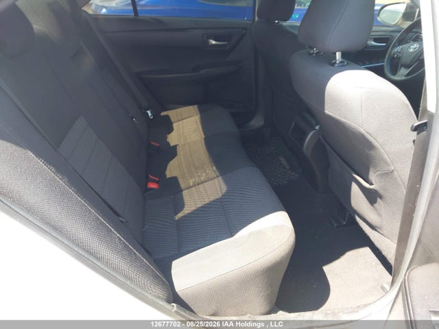 12677702 :رقم المزاد ، 4T1BF1FK1HU286138 vin ، 2017 Toyota Camry Le/xle/se/xse مزاد بيع