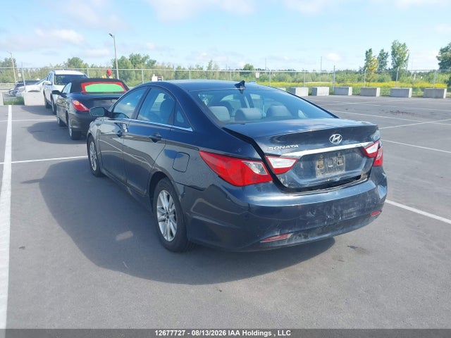 2011 Hyundai Sonata მანქანა იყიდება აუქციონზე, vin: 5NPEB4AC2BH050162, აუქციონის ნომერი: 12677727